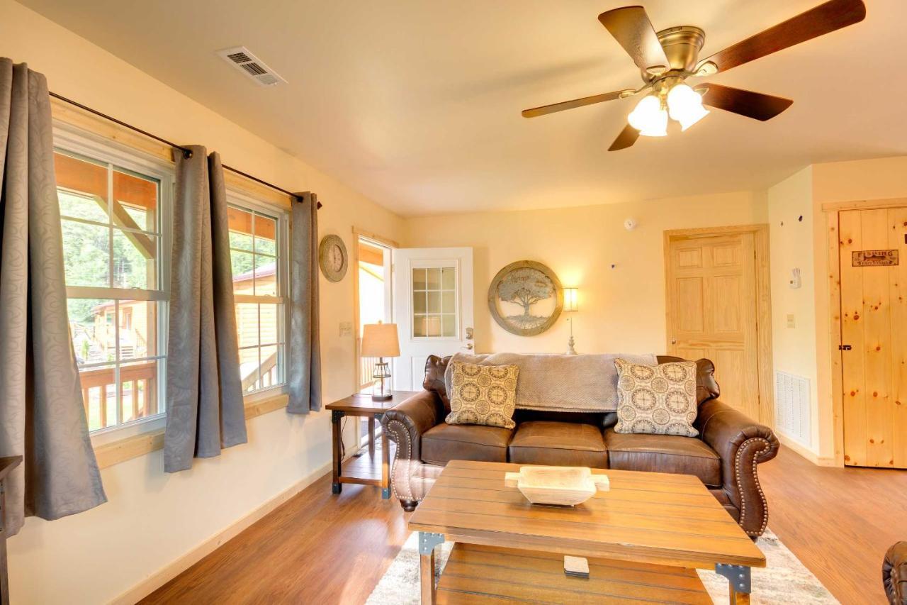 Cozy Cabin On Tuckasegee River - Near Bryson City Esterno foto