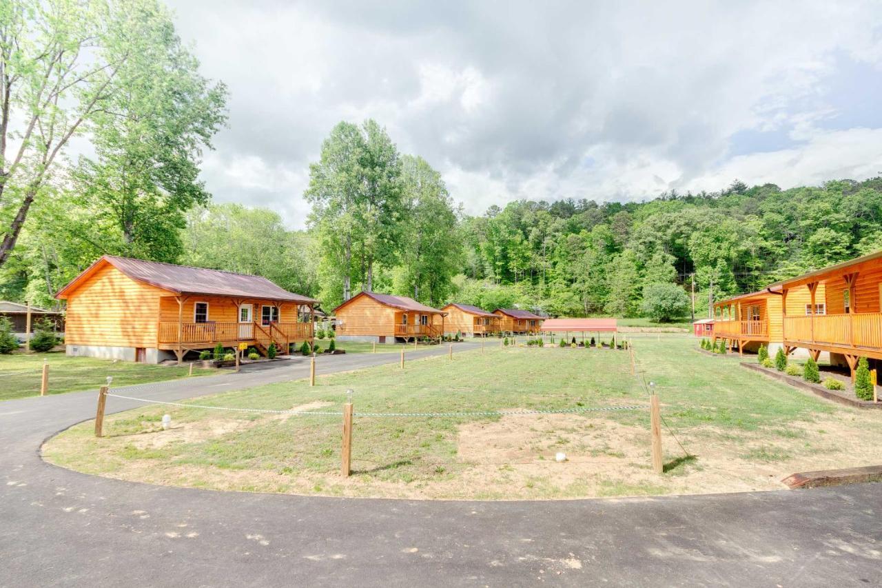 Cozy Cabin On Tuckasegee River - Near Bryson City Esterno foto