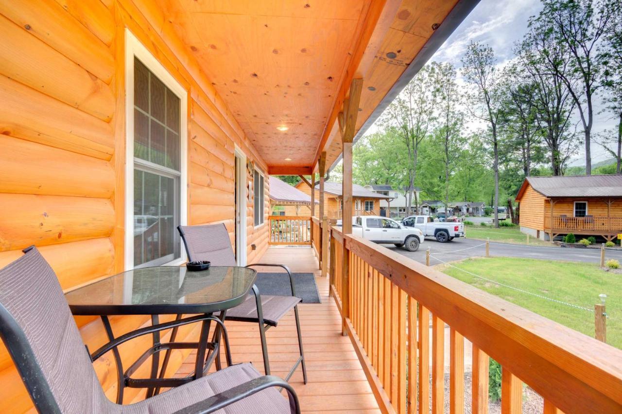 Cozy Cabin On Tuckasegee River - Near Bryson City Esterno foto